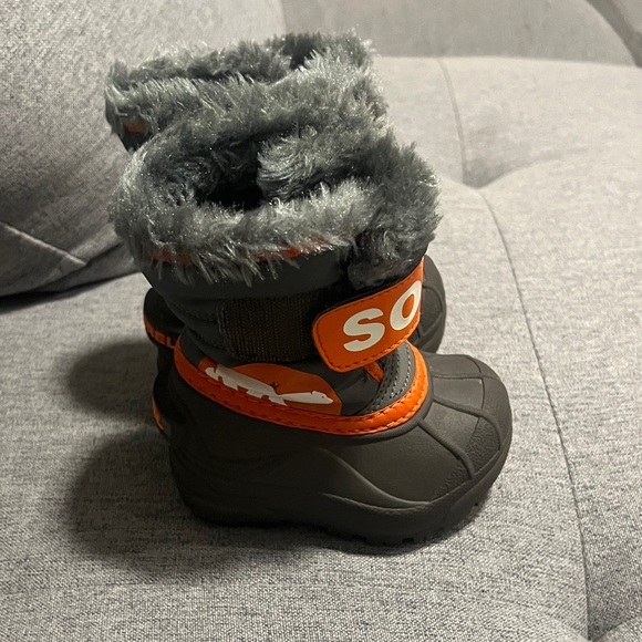 Toddler Sorel Snow Boots - Picture 2 of 5